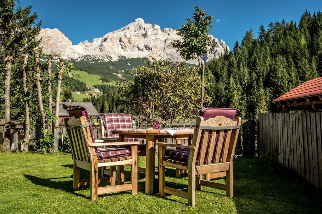 Chalet Prades Dolomiti Lodges Ла Виля Екстериор снимка