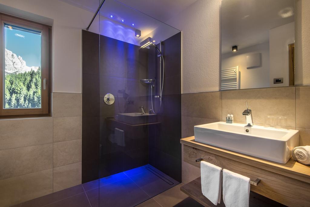 Chalet Prades Dolomiti Lodges Ла Виля Стая снимка