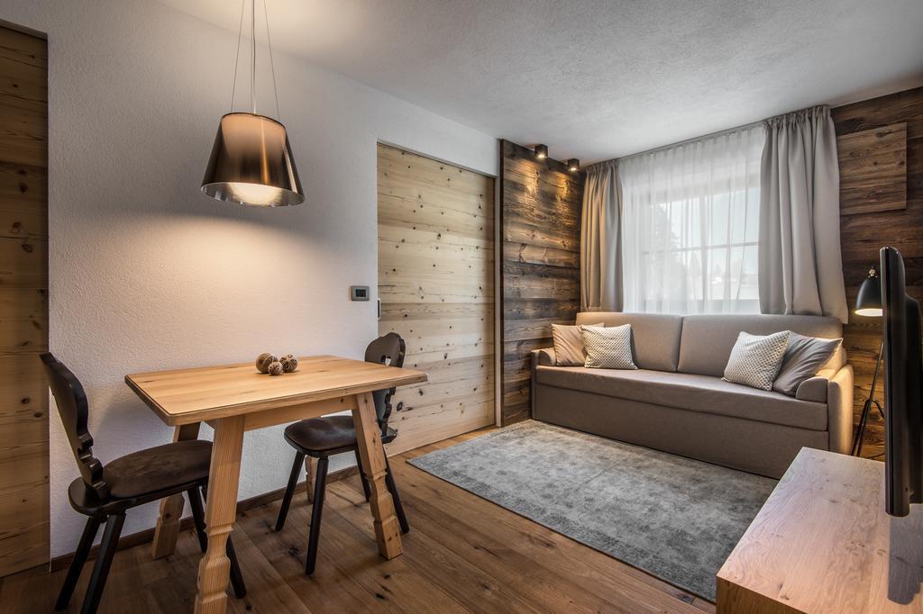 Chalet Prades Dolomiti Lodges Ла Виля Стая снимка