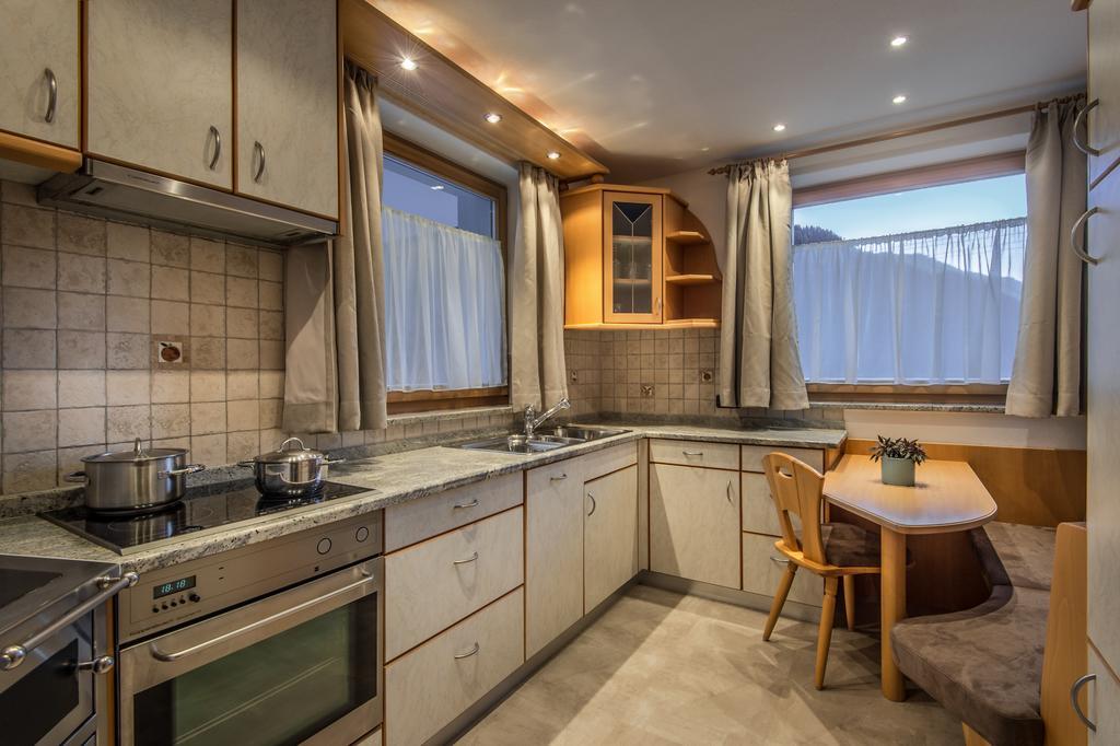 Chalet Prades Dolomiti Lodges Ла Виля Стая снимка